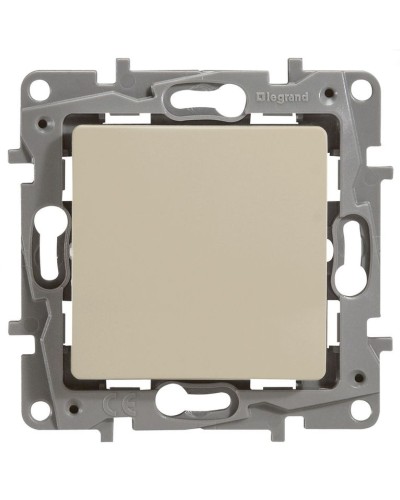 Выключатель 10AX-250В ETIKA, слоновая кость (672301). Выключатель. LegranD в Хабаровске