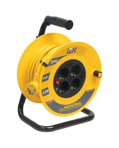 УК20 4 места, 20м (WKP15-16-04-20). Удлинитель на катушке Industrial. IEK в Хабаровске