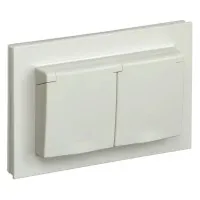 Розетка 2-местная с з/к РСбш12-3-44-БрКр бежевый BRITE (BR-R26-16-44-K10-F). Розетка с заземлением с защитными шторками и крышкой в сборе. IEK